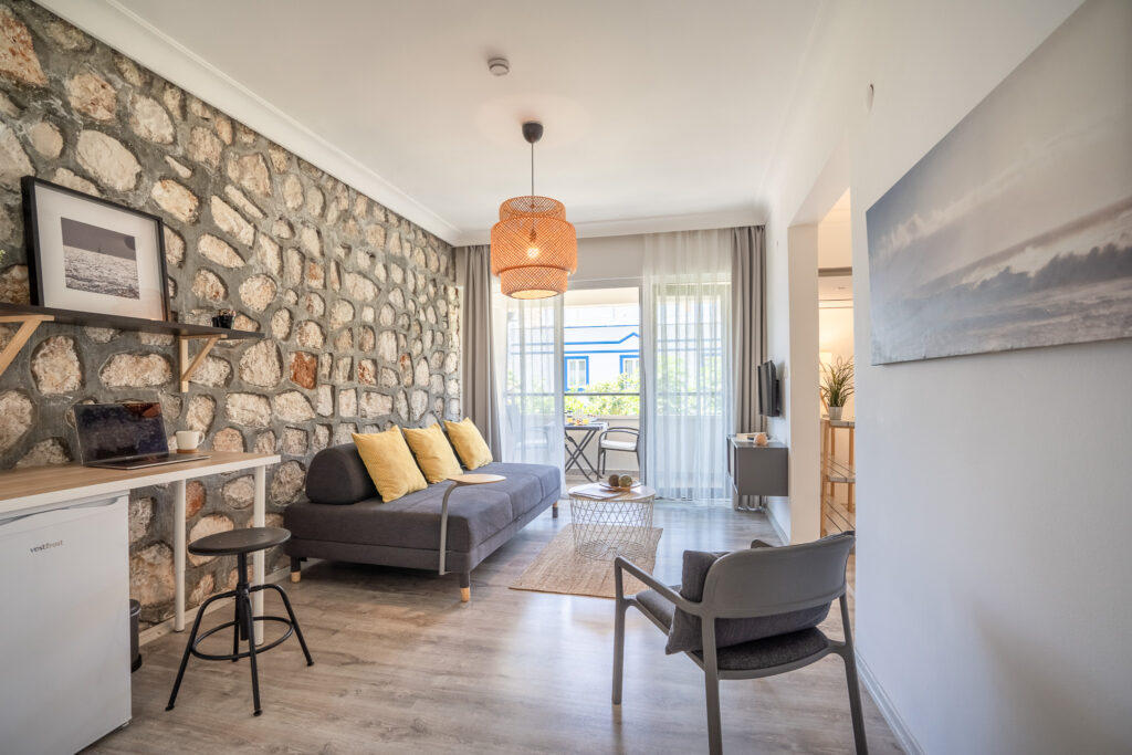 Corner Suite